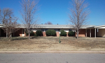 302 Cheyenne Rd, Burns Flat, OK 73624 