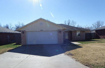 1015 Aspen Dr, Shawnee, OK 74804 