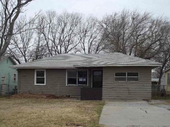 1220 N Mckinley Ave, Shawnee, OK 74801 