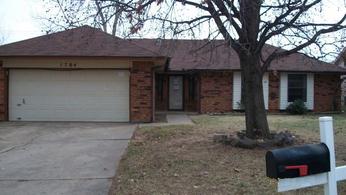 1704 Ridgeway Dr, Yukon, OK 73099 