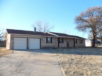 161 N Triple X Rd, Choctaw, OK 73020 