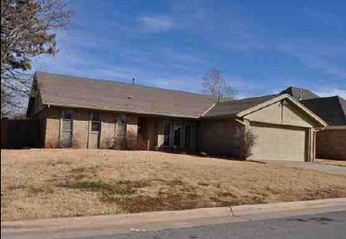 6705 Greenway Drive, Oklahoma City, OK 73132 