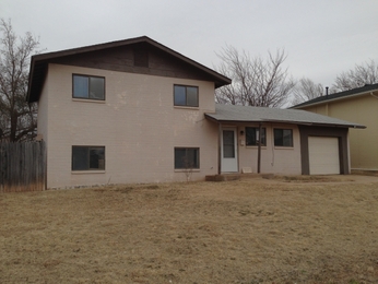 945 NW 22nd St, Moore, OK 73160 