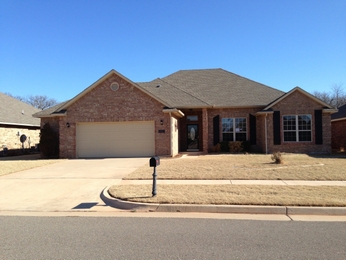 1000 Ashwood Ln, Moore, OK 73160 