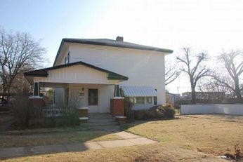 301 Williams, Maysville, OK 73057 