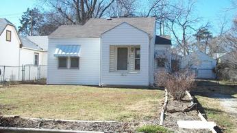 927 North Warren Av, Oklahoma City, OK 73107 