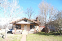 402 E 9th St, Chandler, OK 74834 