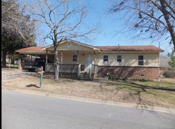 1005 Hillcrest Ave, Tahlequah, OK 74464 