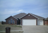 1013 SW 42nd St, Moore, OK 73160 