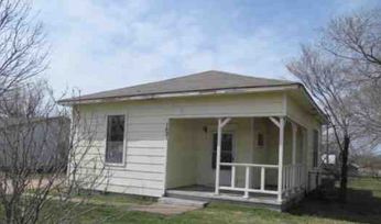 1621 Jim Thorpe Bl, Prague, OK 74864 