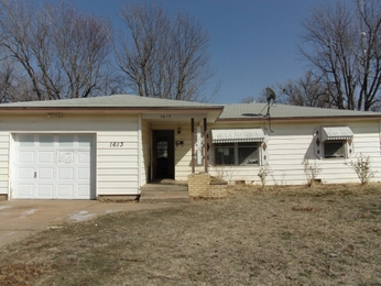 1613 N Kennedy St, Enid, OK 73701 
