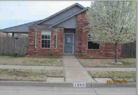 1200 SW 23rd St, Moore, OK 73170 