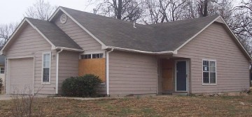 1102 E Queen St N, Tulsa, OK 74106 