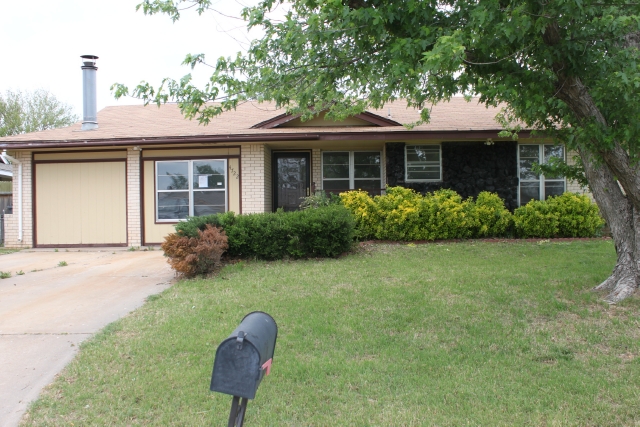 4722 SE Mieling Dr, Lawton, OK 73501 