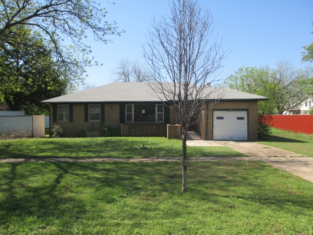 118 E Texas, Walters, OK 73572 