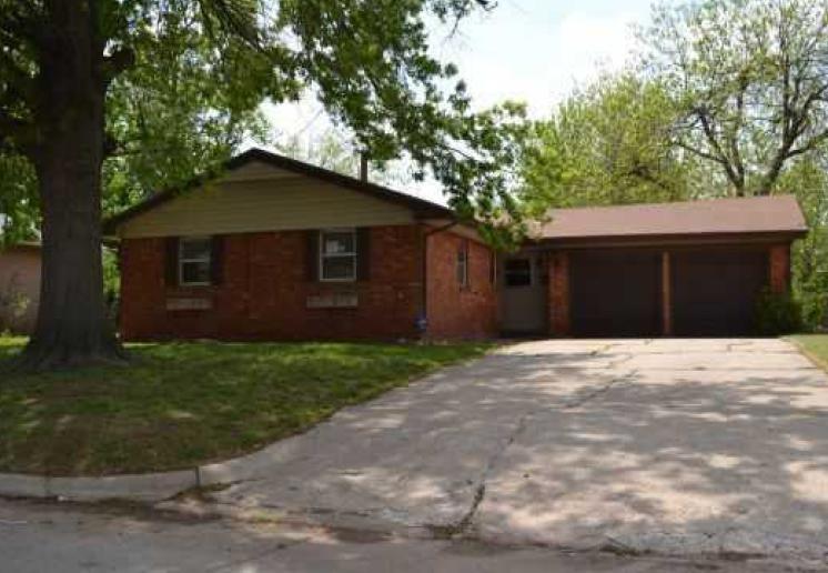 4705 N Libby Ave, Warr Acres, OK 73122 