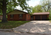 4705 N Libby Ave, Warr Acres, OK 73122 