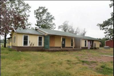 Rr 2 Box 1150, Stilwell, OK 74960 