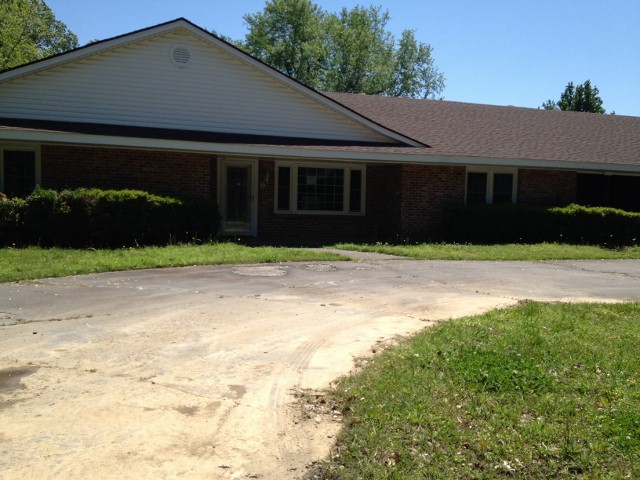 303 S Fryar Dr, Sallisaw, OK 74955 