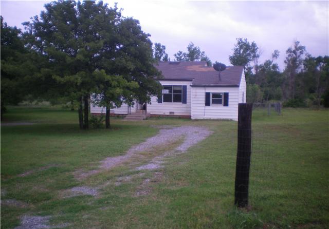 11174 Thompson Ln, Blanchard, OK 73010 