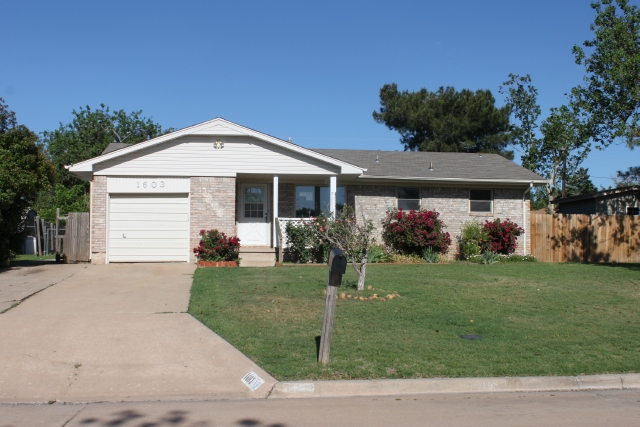 1603 NW 50th St, Lawton, OK 73505 