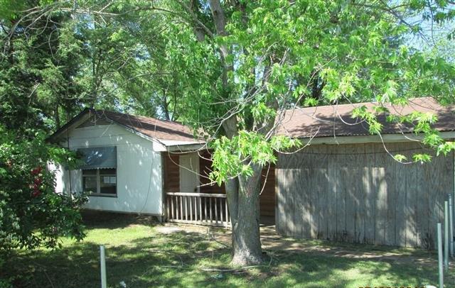 109 W 9th St, Gore, OK 74435 