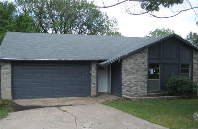 4825 S 27th West Ave, Tulsa, OK 74107 