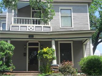 320 N First St, Guthrie, OK 73044 