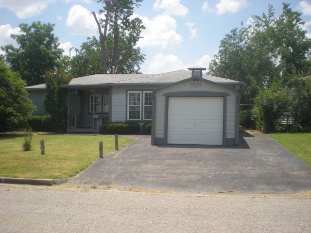 8944 Oklahoma Street, Tulsa, OK 74115 