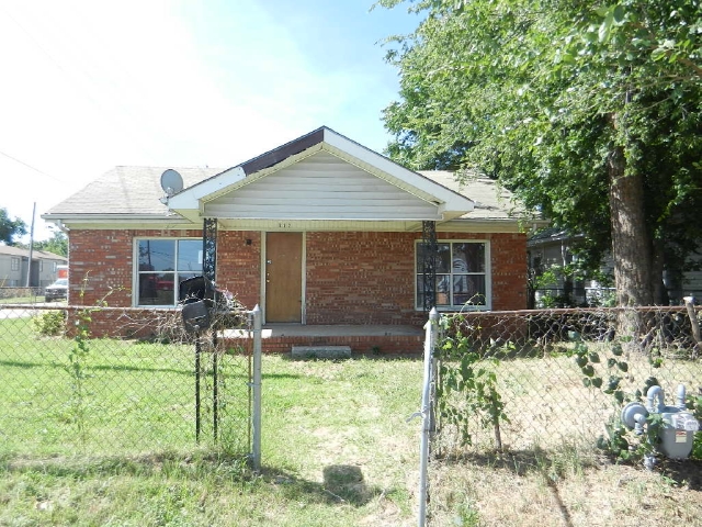 902 W 24 St, Tulsa, OK 74107 