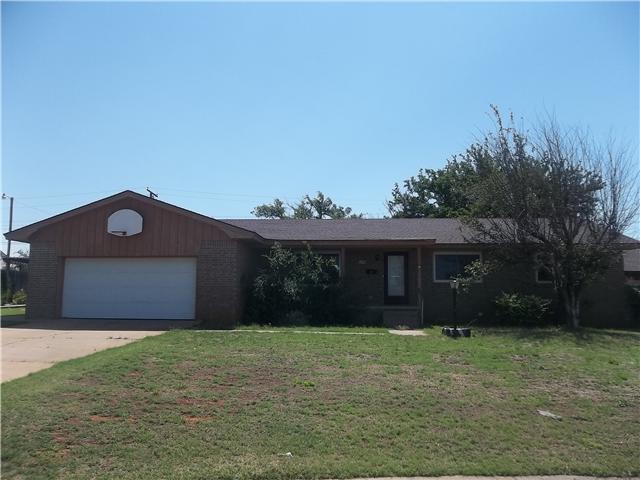 1102 Virginia Ln, Elk City, OK 73644 