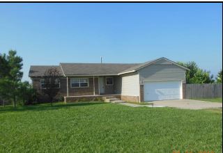 17099 E Clover Cir, Tahlequah, OK 74464 