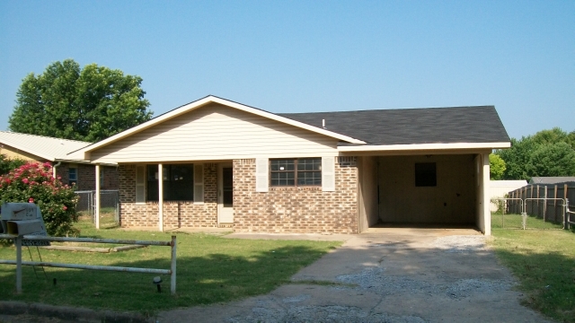 107 C Street, Spiro, OK 74959 