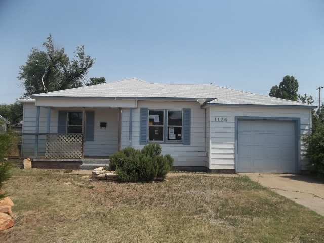 1124 Maple St, Altus, OK 73521 