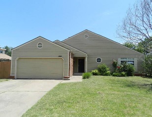 1905 South Yellowood Ave, Broken Arrow, OK 74012 
