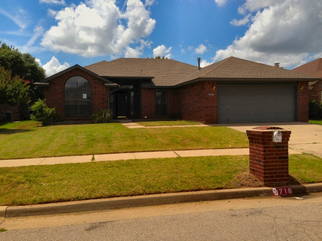 716 SW 153rd St, Oklahoma City, OK 73170 