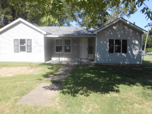 629 O St Northwest, Miami, OK 74354 
