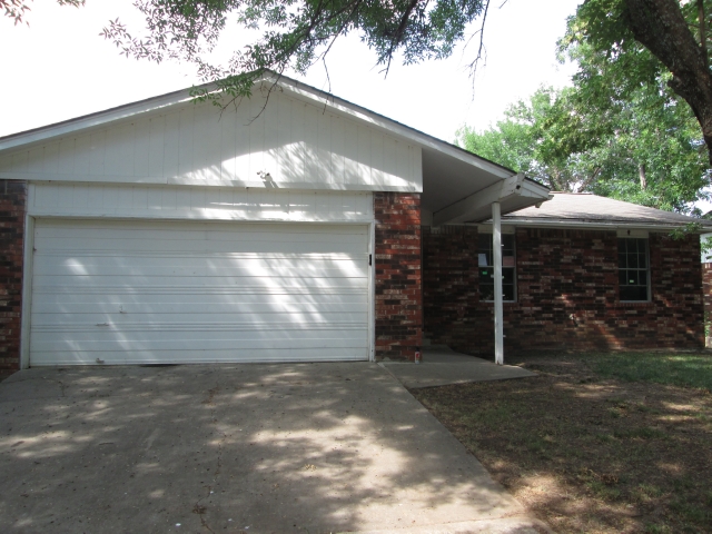 705 W 26th St, Sand Springs, OK 74063 
