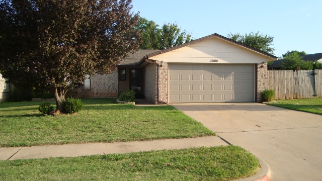 1000 NE 9th St, Moore, OK 73160 