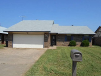305 S Old Trl, Enid, OK 73703 
