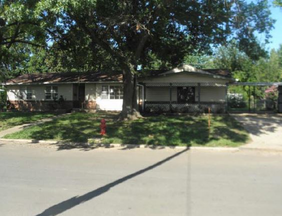 623 S 6th St, Fairfax, OK 74637 