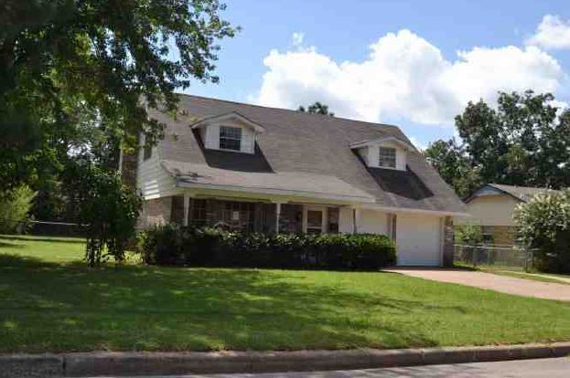 905 W 39th St, Shawnee, OK 74804 