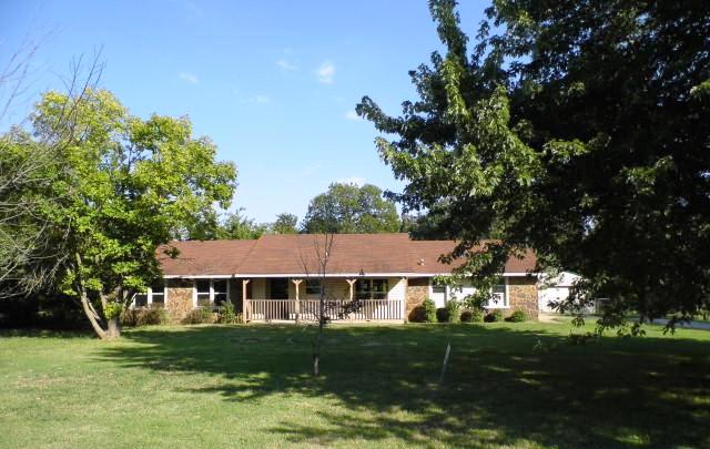 5133 South Robert Girten Road, Chelsea, OK 74016 