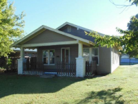 212 S 9th St, Okemah, OK 74859 