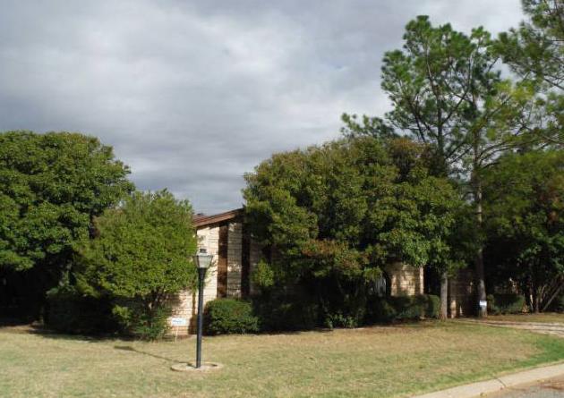 1812 N Hudson St, Altus, OK 73521 