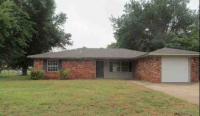 704 Willis St, Noble, OK 73068 