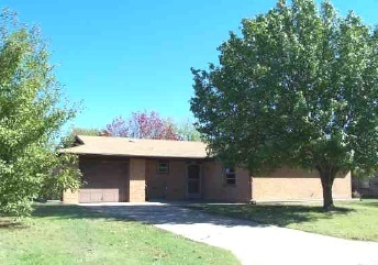214 Summer Cir, Sallisaw, OK 74955 