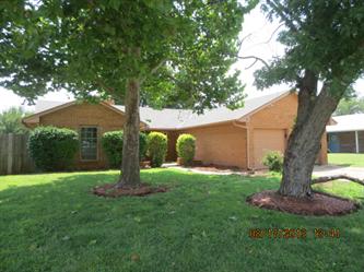 8504 Crestline Dr, Oklahoma City, OK 73132 