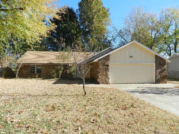 117 W Jefferson Pl, Broken Arrow, OK 74011 