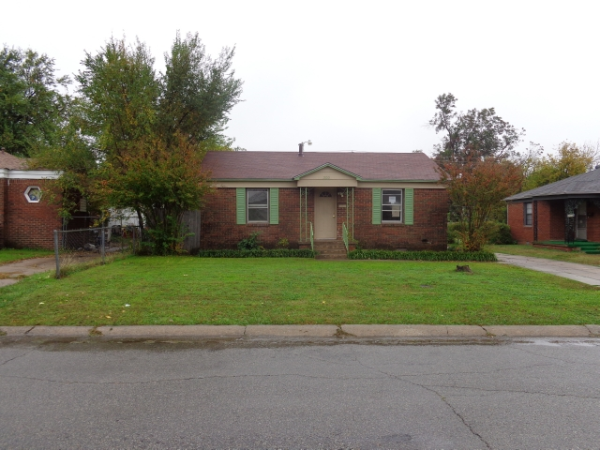 300 E Fairchild Drive, Midwest City, OK 73110 